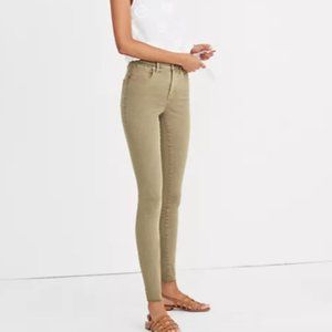 9" High-Rise Skinny Jeans: Raw-Hem Garment-Dyed Ed